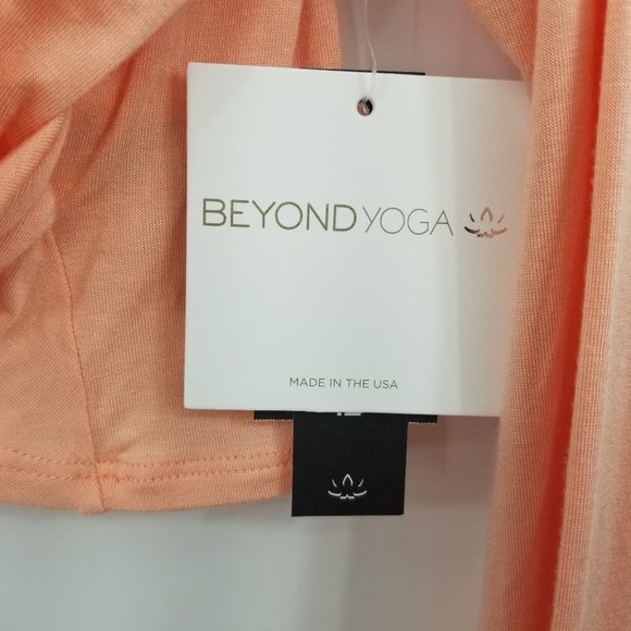 Beyond Yoga Crossroads Reversible Cropped Pullover - Picture 3 of 7